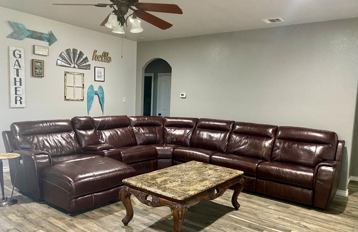 Beautiful Powered Leather Customized Sectional… Perfect for upcoming family gatherings