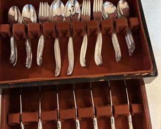 Silverware Sets 