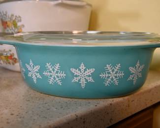 Vintage Pyrex Turquoise Blue Snowflake