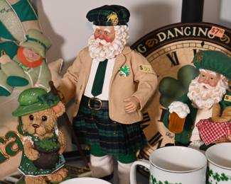 Irish Santa figurines