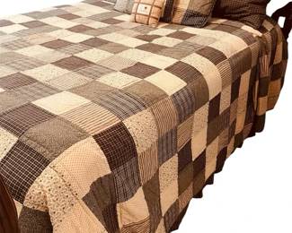 Lot Of Bedroom Linens, Pillows Curtain Panels 
