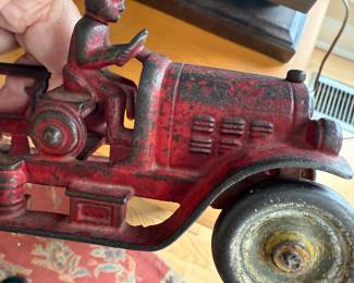 Vintage KENTON TOYS cast iron firetruck