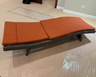 Frontgate Chaise lounge