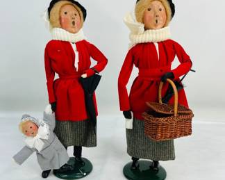 Christmas Carolers