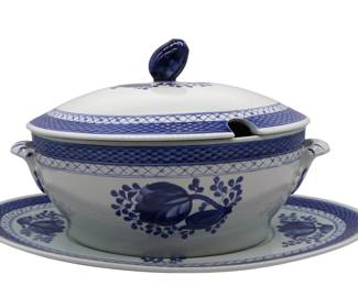 Royal Copenhagen covered TUREEN, Tranquebar