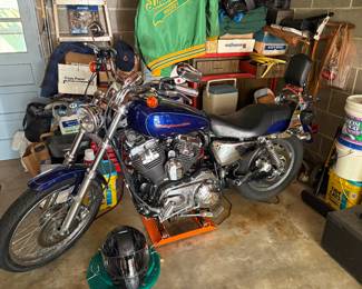 Harley Davidson 2006 Sportser for presale!  Asking $5200.  Call Gail for details.  314-347-9755.  