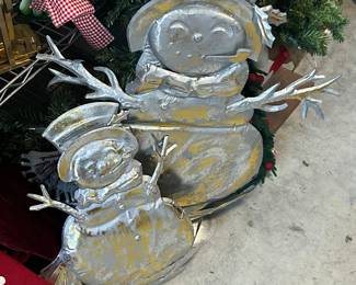 Metal snowman 