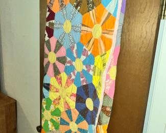 VINTAGE QUILT IN "MOD" COLORS