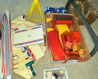 MATTEL "PUTT PUTT" TRAIN SET & RICOCHET RACERS SET