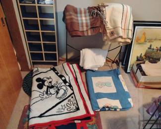 Sun Bonnet quilt, Mickey Mouse Blanket, Wool blanket