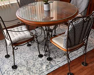 Wood and metal kitchen set