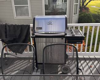 Natural gas grill