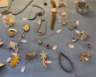 Some of the fashion jewelry