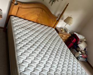 Full-Queen Bed