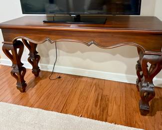Sofa/Console Table with Detailed Legs