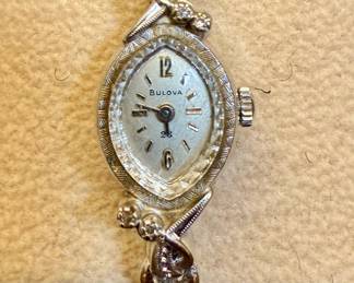 Vintage Bulova Ladies Manual Winding Wrist Watch