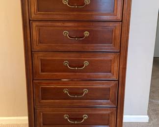 Broyhill Lingerie Chest