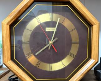 Vintage Linden Quartz Wall Clock