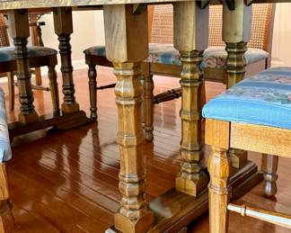 Dining Table Base Details