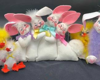 Collectible ANNALEE ‘Bunch Of Bunny Hugs’ * Bunny & Chicks