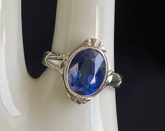 Gorgeous Antique 14K White Gold Ring With Good Sized Faceted Sapphire 