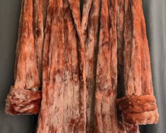 Gorgeous Vintage Warm Redish Brown Mink Fur Coat