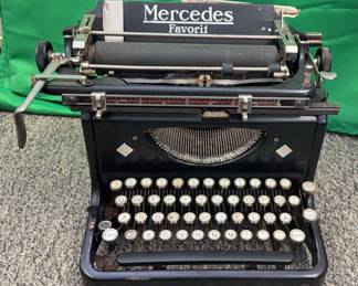 Antique Mercedes Favorit Typewriter * Berlin, Germany * Zella-Mehlis