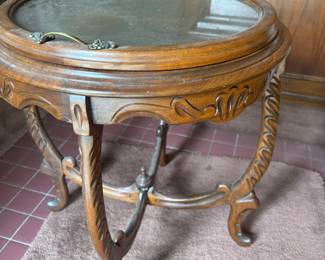 End table with glass removable tray top