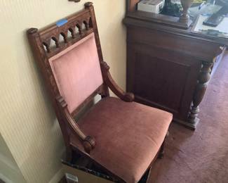 Set of dining room chairs