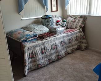 Hospital bed 