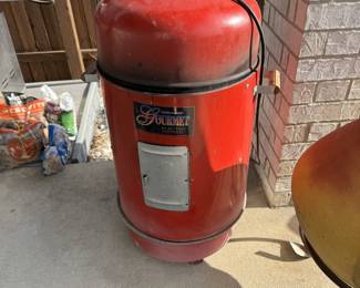 Electric smoker