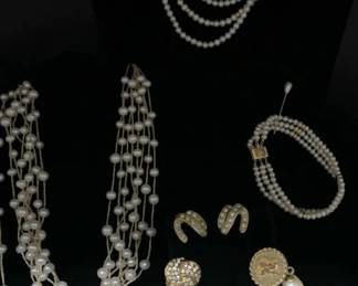 CT674VGirly  Pearly Costume Jewelry