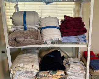 Blankets, comforters, queen & full sheet sets