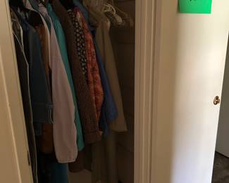 Jackets & coats (women’s small to medium) $3 each