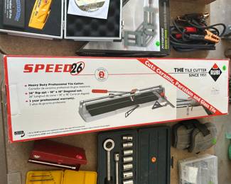 Heavy duty tile cutter