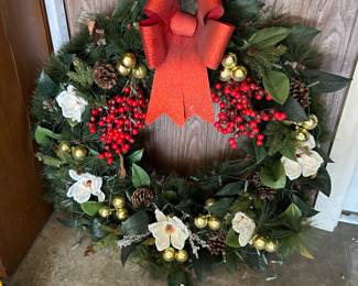 Huge Battery Operated Lighted Christmas Wreath