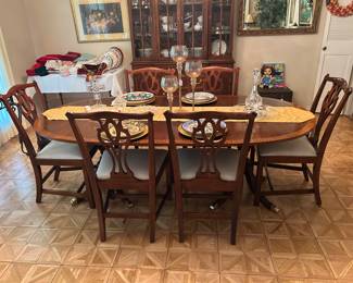 Beautiful Oval dining table & 6 chairs…..has 1 more leaf, several Talavera pottery plates, 