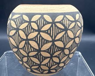 Jemez Pueblo Signed Southwestern Pottery Vase