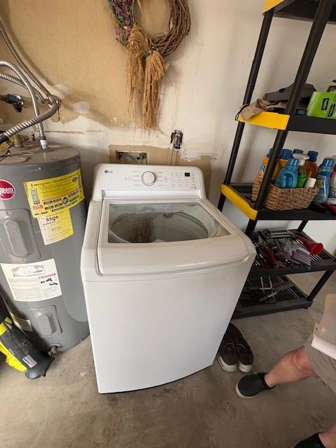 LG TOP LOAD WASHER
