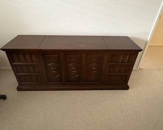 ZENITH AM/FM RADIO AND TURNTABLE IN CABINET- excellent condition working, 156" W x 17" D