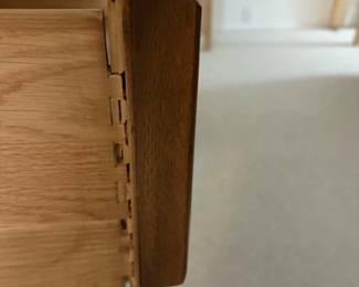 Dresser- dove tail