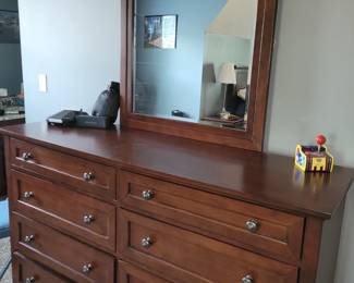 Dresser