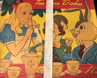 Alice in wonderland Vintage tea set complete 1948