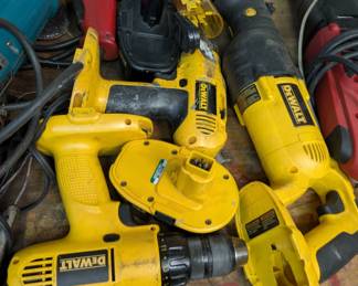 Dewalt set (battery under testing)