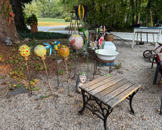 Bench, more yard items 