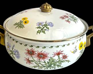 Regency Club Enamel Pot