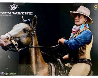 L.E. Old & Rare John Wayne 1:6 Infinite Statue
