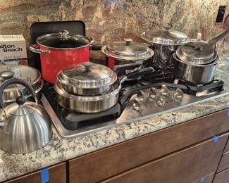 Pots and pans sets