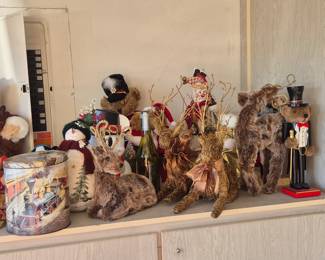 Christmas figurines 