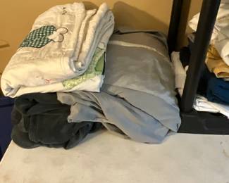 Bedroom - quilts & blankets